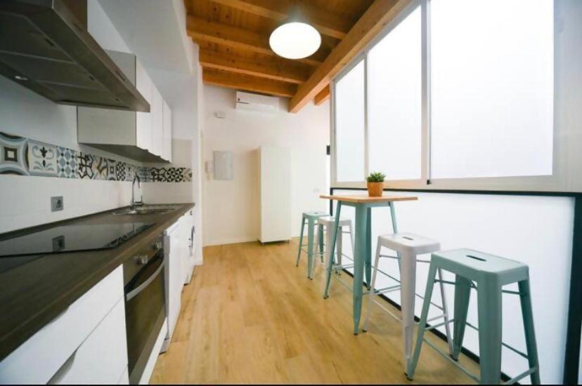 Hostfy Centro Alameda Apartman Sevilla Kültér fotó