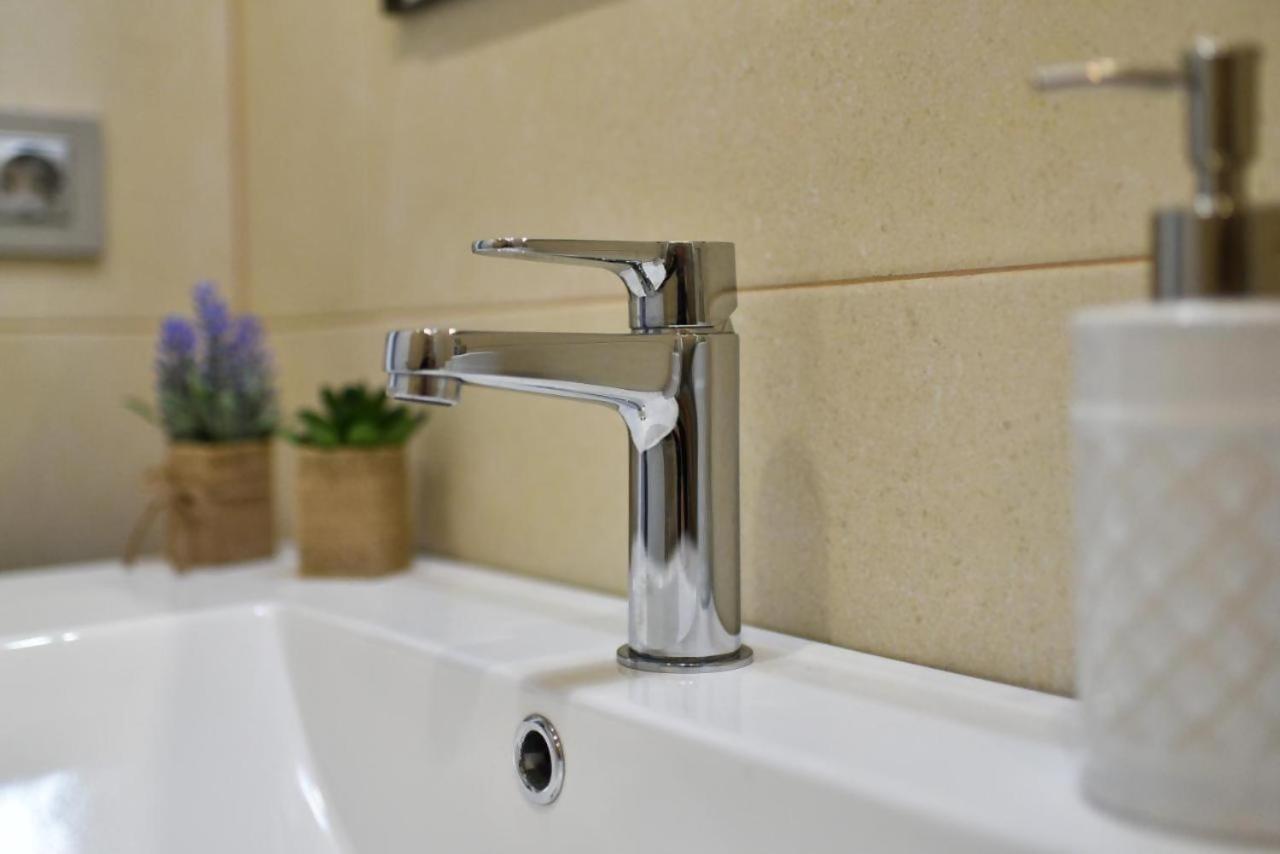 Hostfy Centro Alameda Apartman Sevilla Kültér fotó